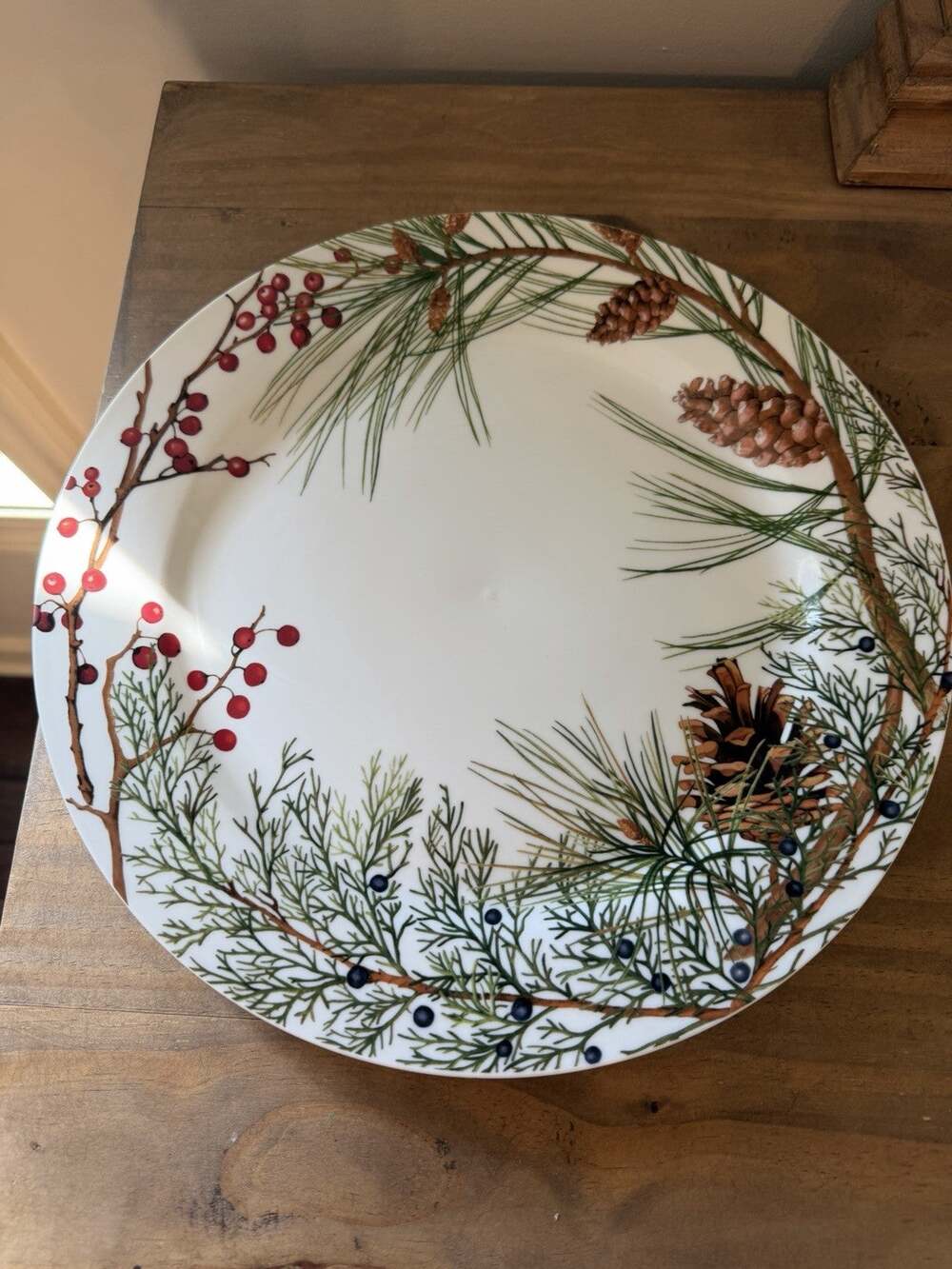 Williams Sonoma Woodland Berry Charger / Serving Plate 12 5/8 Christmas Holiday